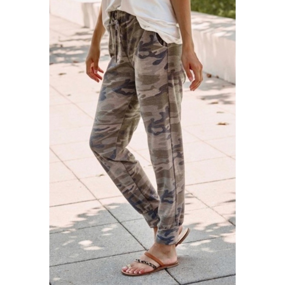 SOLD OUT Army Camo French Terry Casual Jogger Pants - Picture 5 of 8